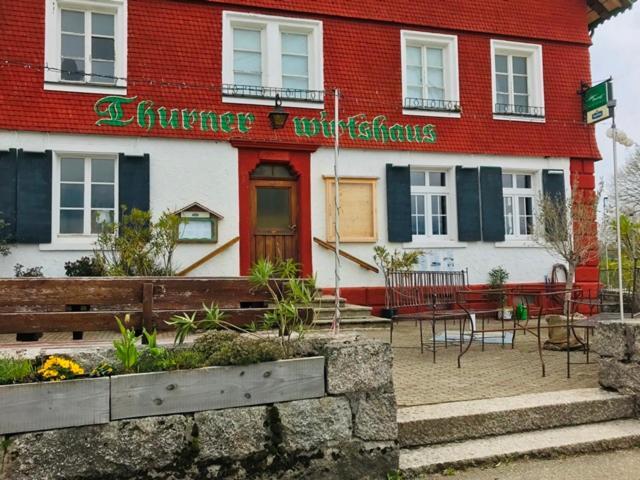 Отель Thurner Wirtshaus Санкт-Мерген Экстерьер фото
